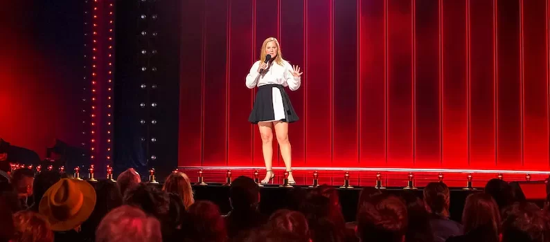 Amy Schumer presenta Aviso para padres Netflix