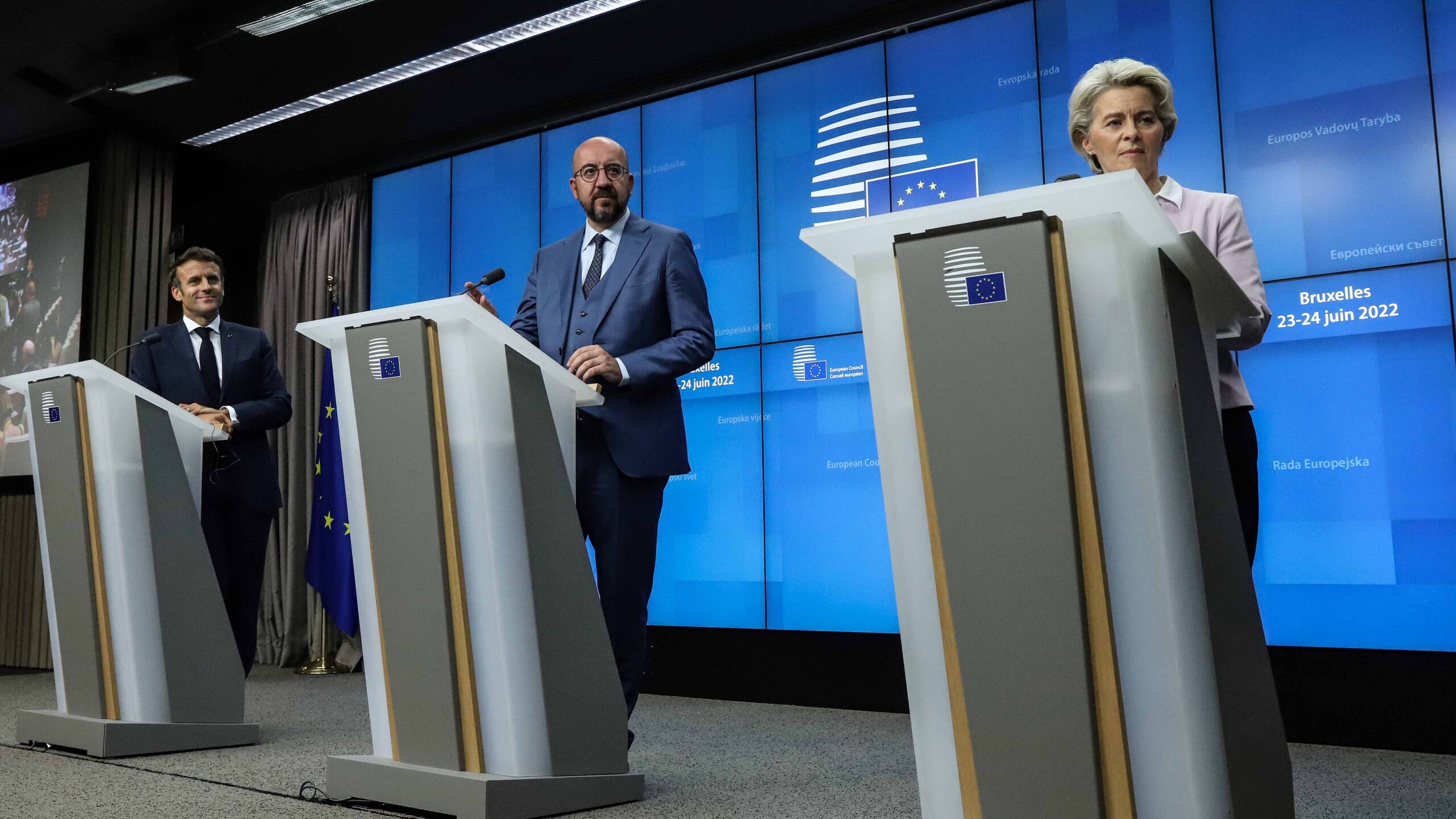 La Unión Europea concede estatus de candidatos a Ucrania y a Moldavia