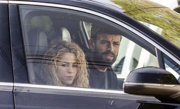 Shakira y Piqué en el coche / Gtres