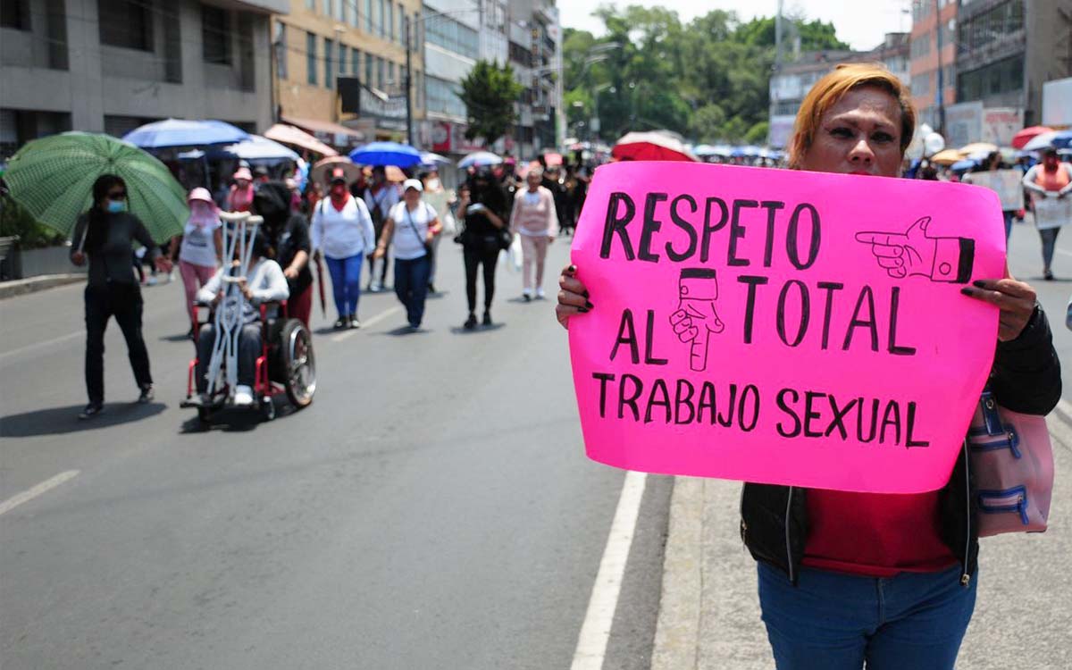 60% de trabajadoras sexuales en CDMX sufren violencia; no denuncian por miedo a ser agredidas o asesinadas: COPRED
