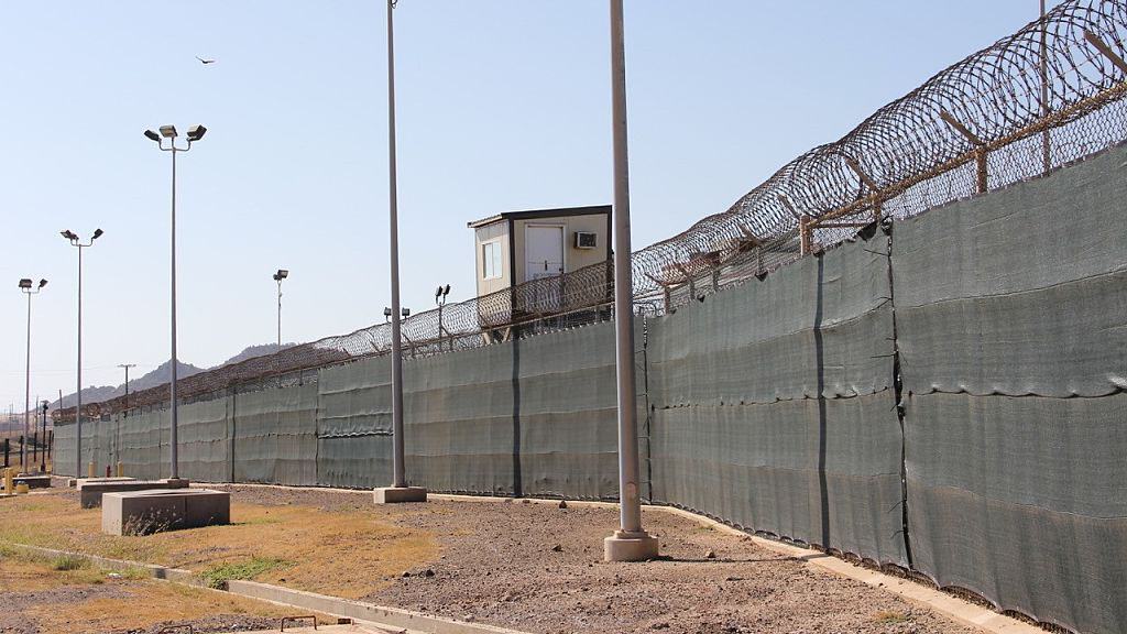 Acusan a EEUU de postergar la libertad de un reo en la prisión de Guantánamo