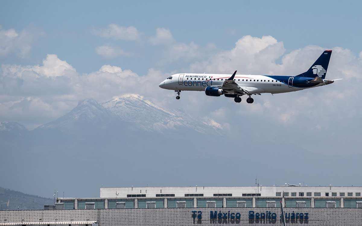 Aeroméxico deja de pedir prueba negativa de Covid-19 para volar a Estados Unidos