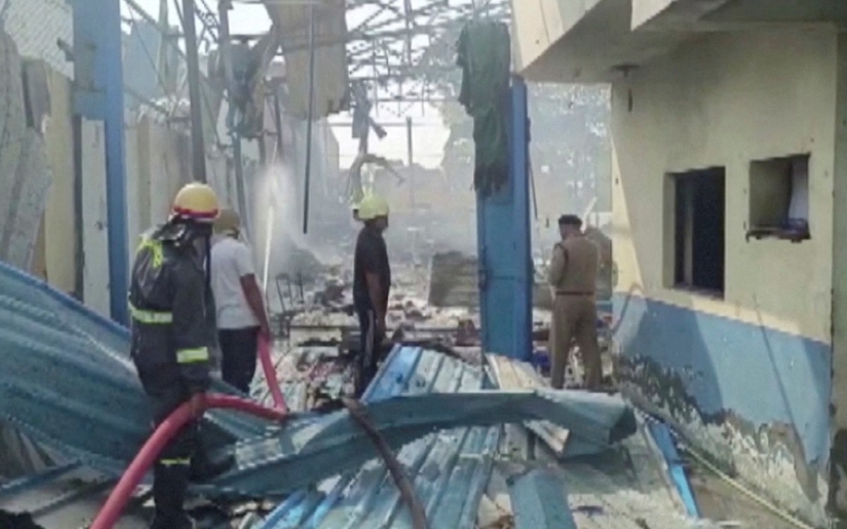Al menos 12 muertos y 21 heridos tras la explosión de una fábrica química en Hapur, India | Video