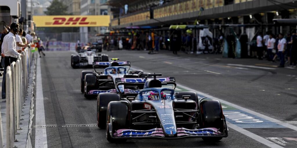 Albon estalla contra Alonso y Fernando responde