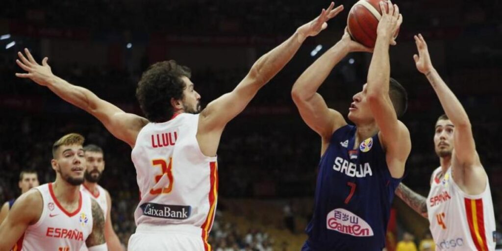 Bodgan Bogdanovic se cae del EuroBasket