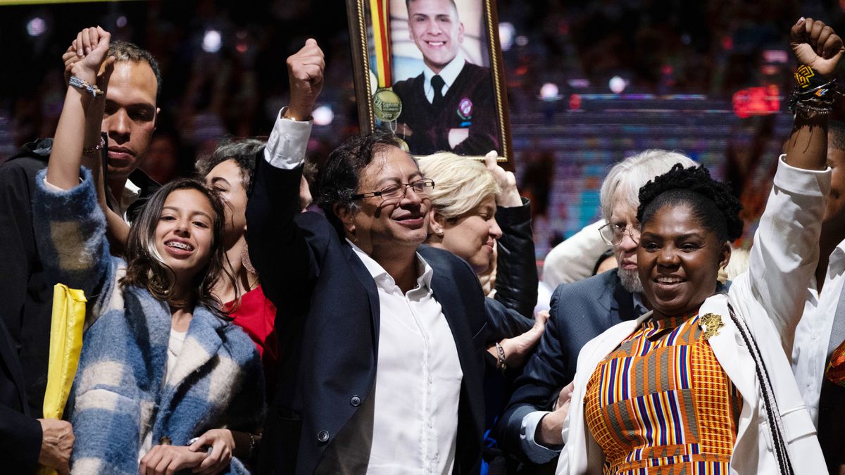 Cuba tilda de “histórica victoria popular” la elección de Petro en Colombia