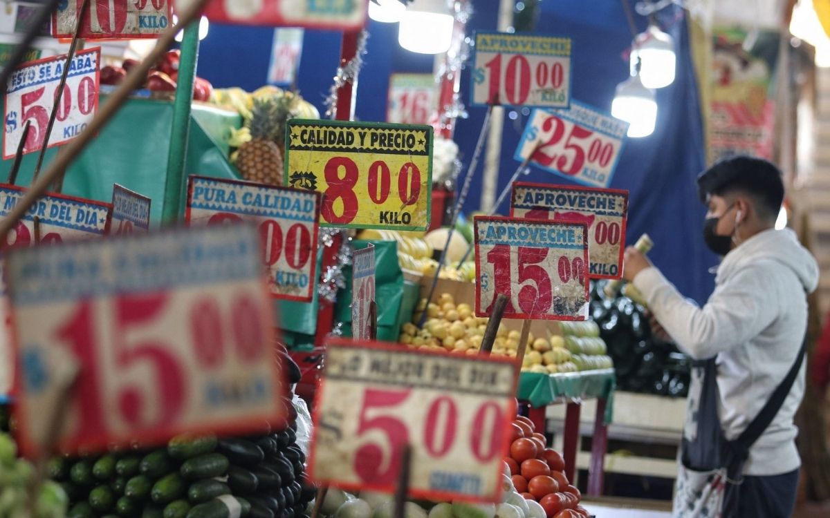 Descarta AMLO desabasto de alimentos por inflación y promete mantener precios de energéticos