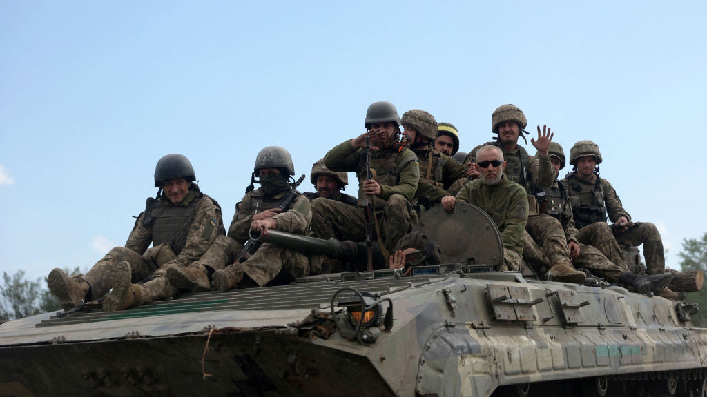 EEUU anuncia otro paquete de ayuda militar a Ucrania por $450 millones