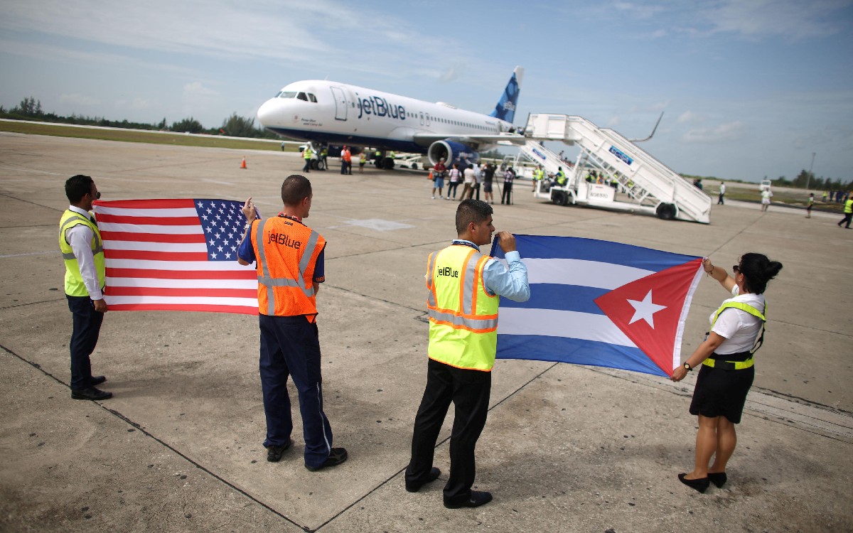 EU levanta ‘de inmediato’ restricciones de vuelos hacia Cuba