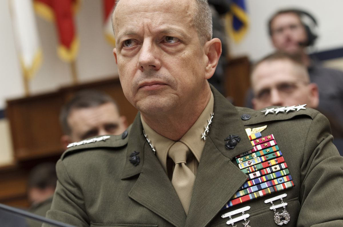 El FBI investiga al general que mandó la coalición internacional en Afganistán por cabildear a favor de Qatar