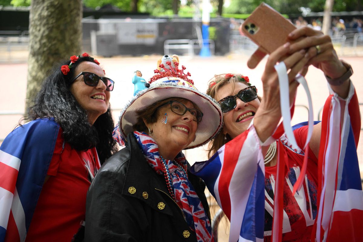 El Reino Unido olvida por cuatro días todas las crisis para celebrar el Jubileo de Platino de Isabel II