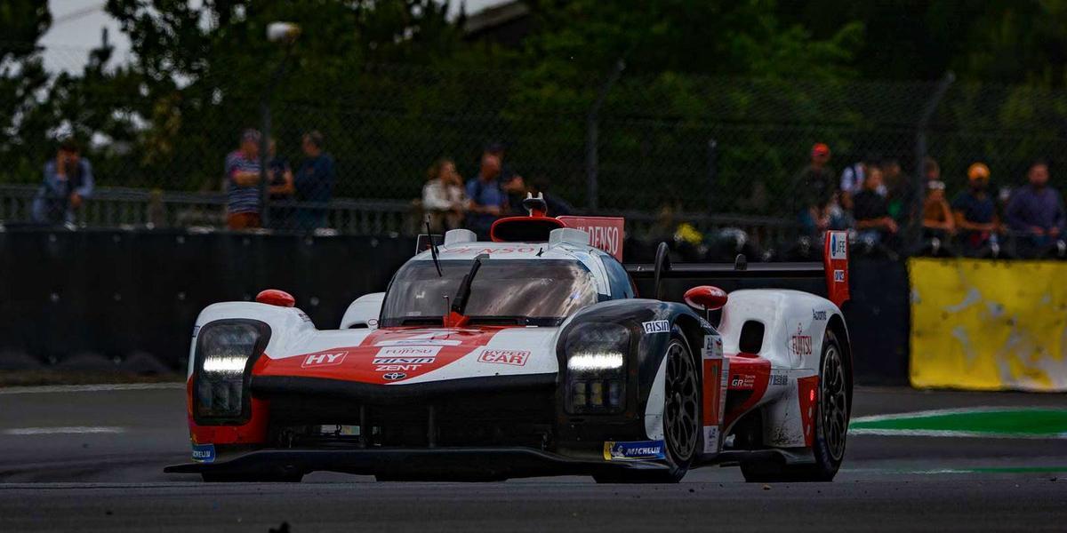 El Toyota nº7 campeón ya marca el paso en Le Mans