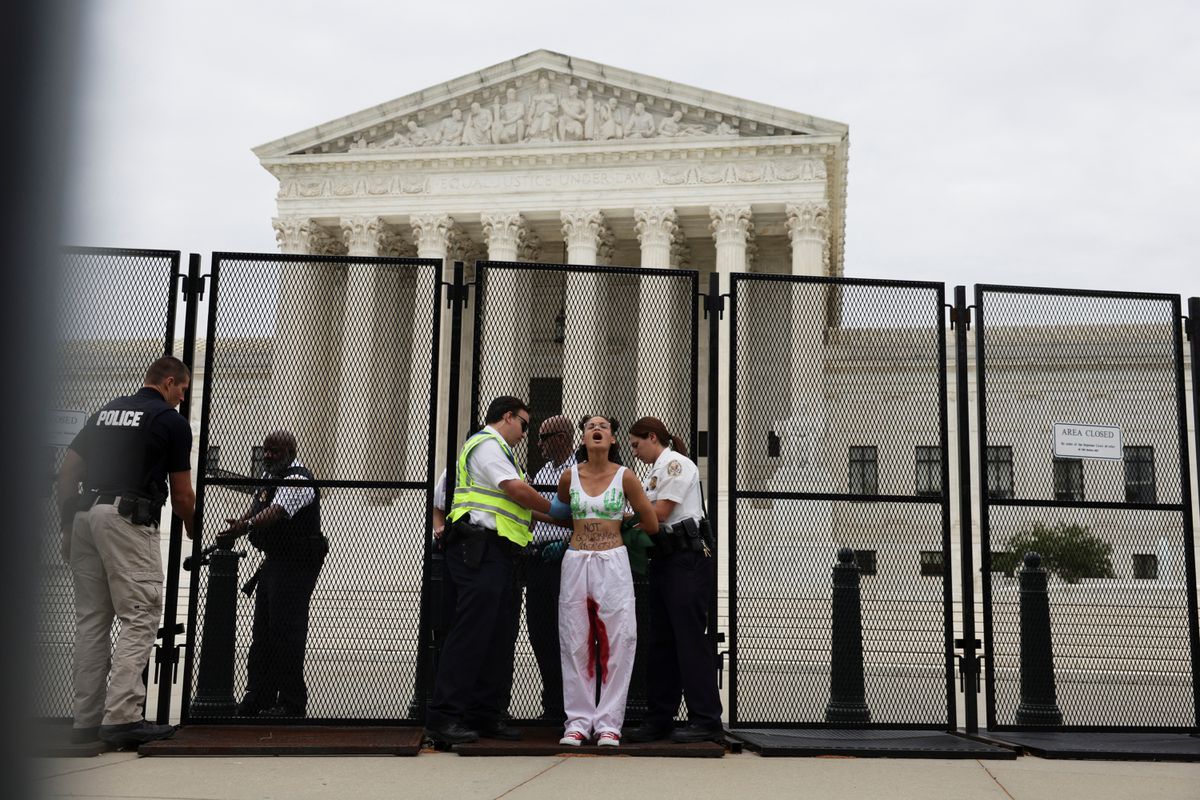 El Tribunal Supremo deroga el derecho al aborto en Estados Unidos