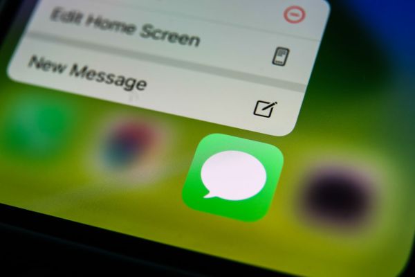 El iOS 16 de Apple solucionará el molesto spam ‘Tapback’