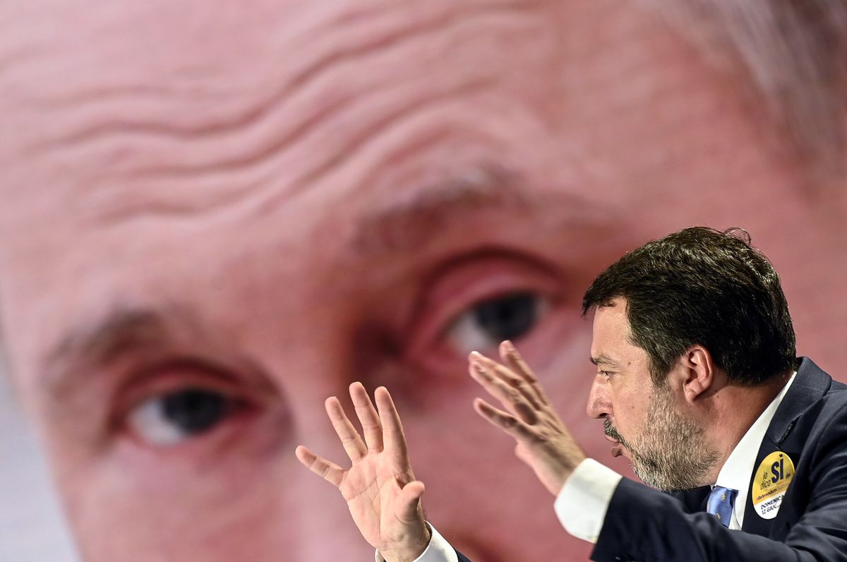 El intento del ultraderechista Salvini de viajar a Moscú provoca una crisis en La Liga