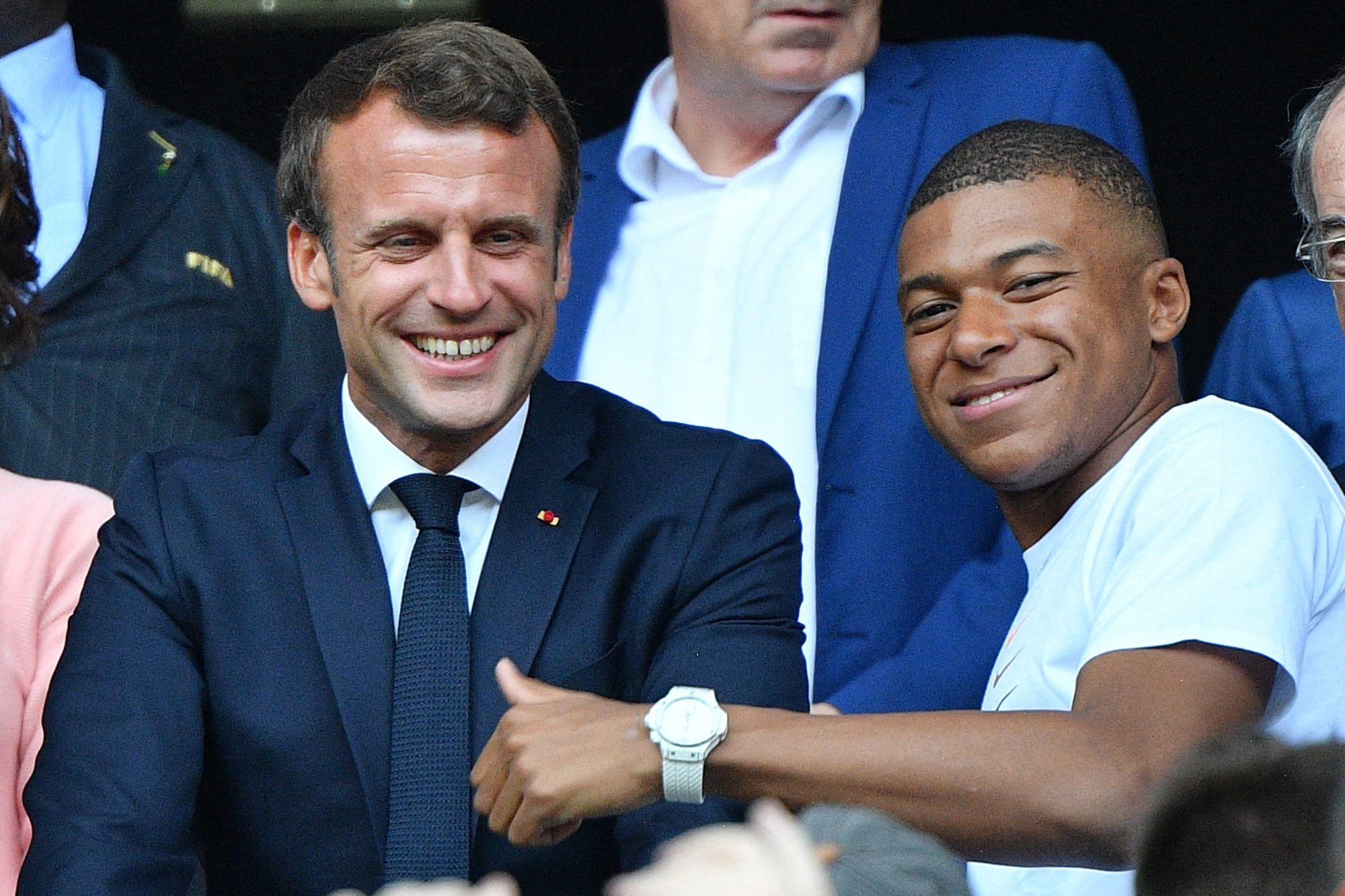 Emmanuel Macron aconsejó a Kylian Mbappé para que se quedara en París | Video