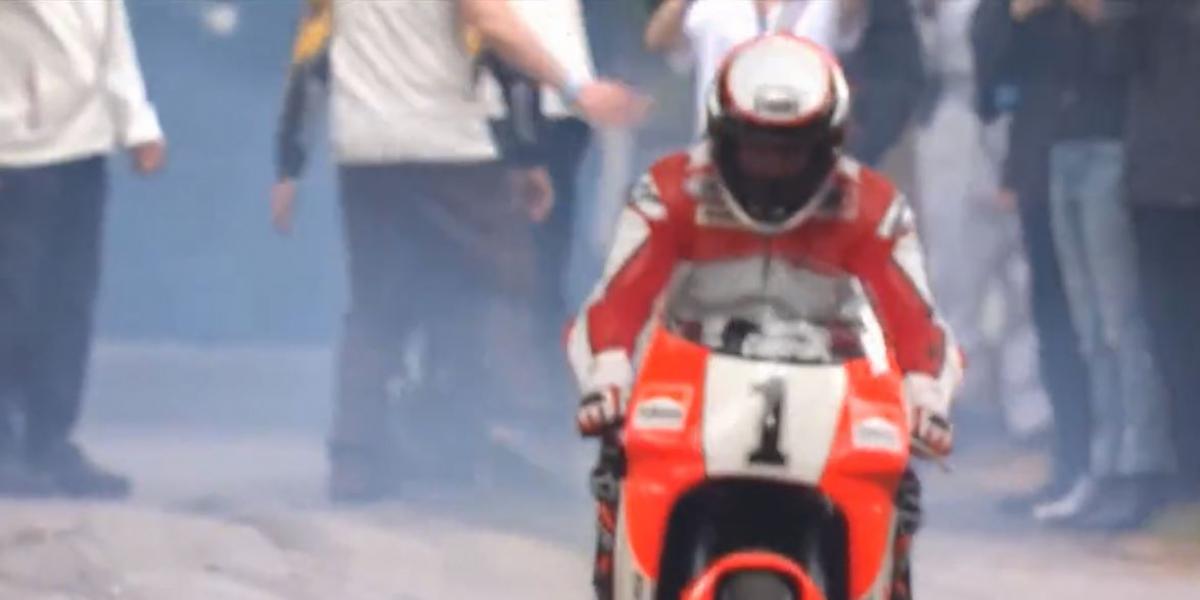 Emocionante: Rainey vuelve a pilotar su Yamaha 29 años después de su accidente