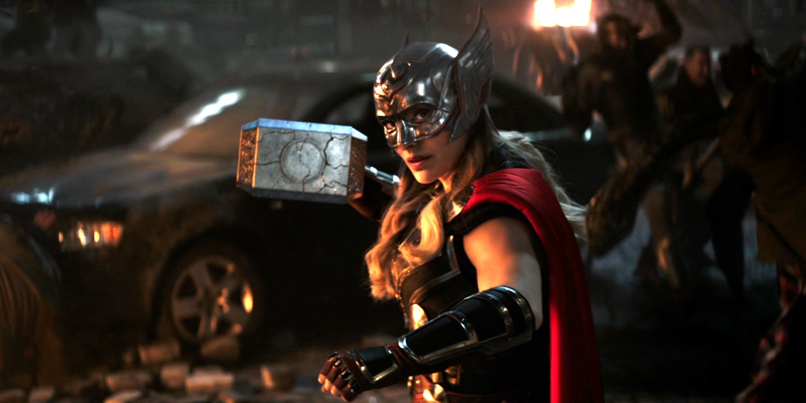 En qué se diferencia el poderoso Thor de Natalie Portman del héroe de Hemsworth