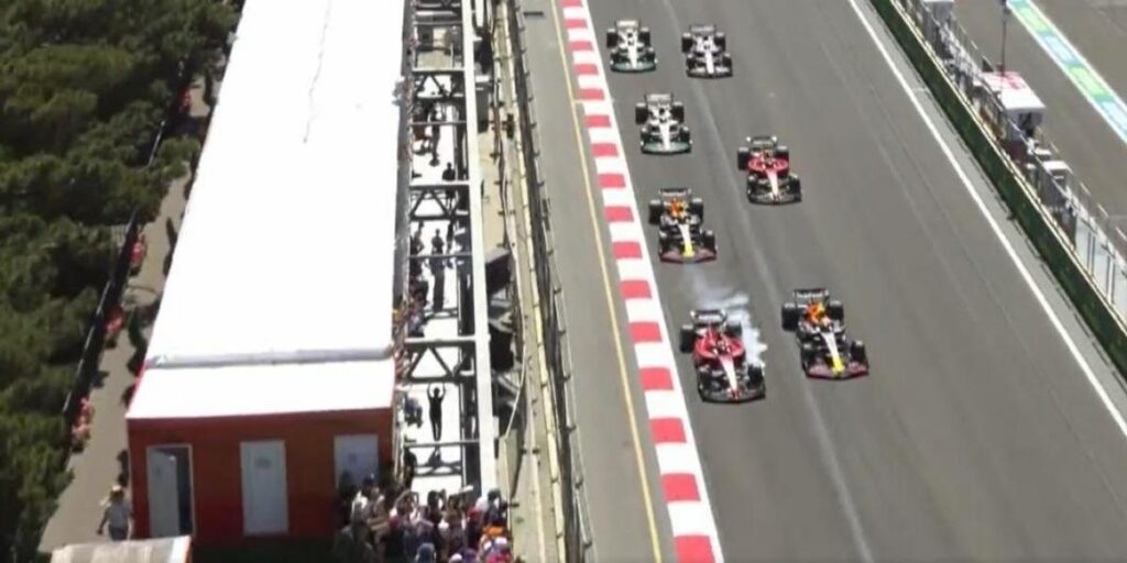 F1 GP Bakú: Pérez sorprende a Leclerc en la salida