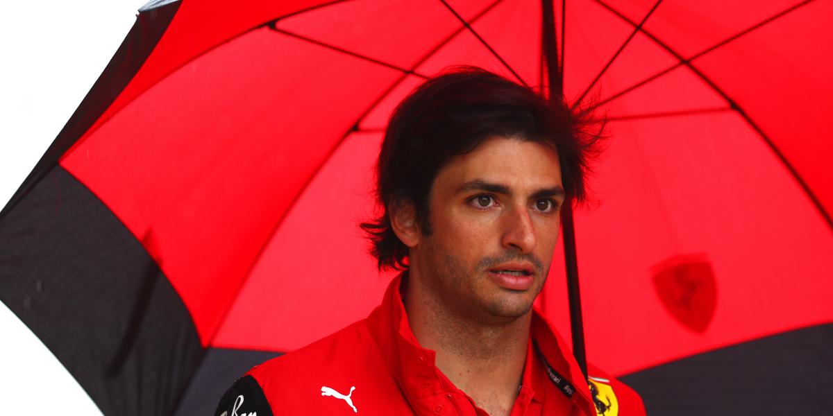 Ferrari cambia el chasis de Sainz al detectar un fallo