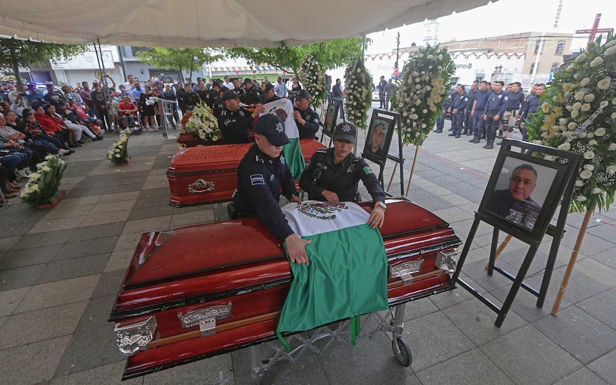Fiscalía de Jalisco imputa a cinco personas por el asesinato de cuatro policías en El Salto