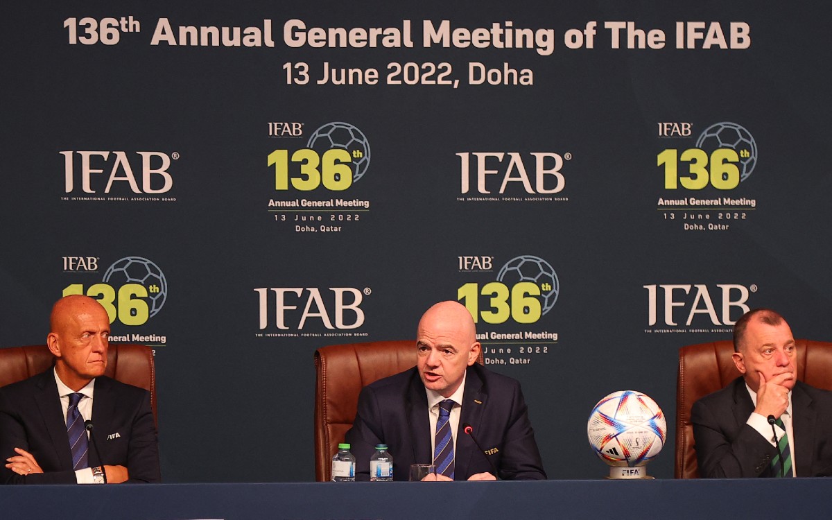 IFAB y FIFA confirman los cinco cambios de manera permanente | Tuit
