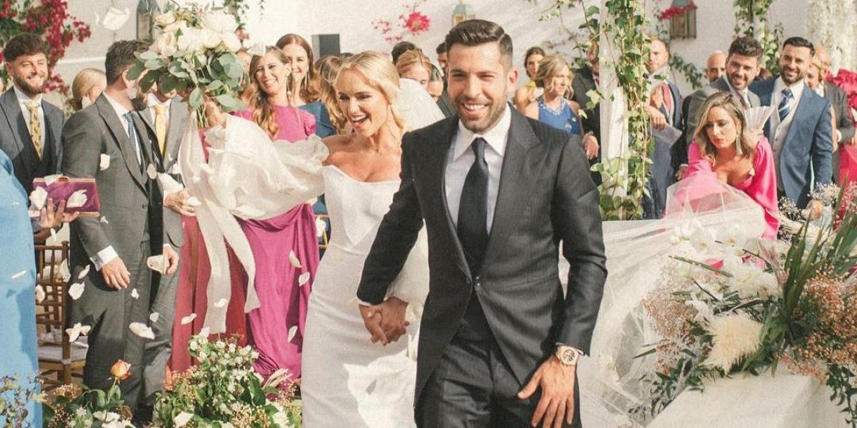 Jordi Alba comparte fotos inéditas de su boda con Romarey Ventura
