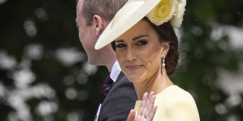 Kate Middleton informa sobre el estado de salud de la reina Isabel II