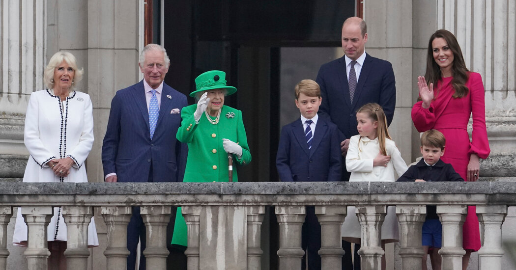 Las celebraciones del jubileo de la reina ofrecen a los británicos un respiro de los problemas