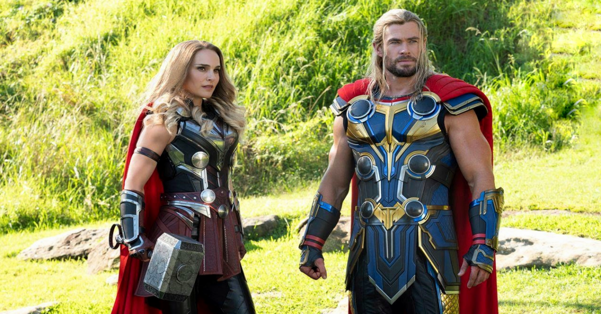 Las estrellas de Love and Thunder Chris Hemsworth y Natalie Portman se enfrentan por quién es mejor Thor