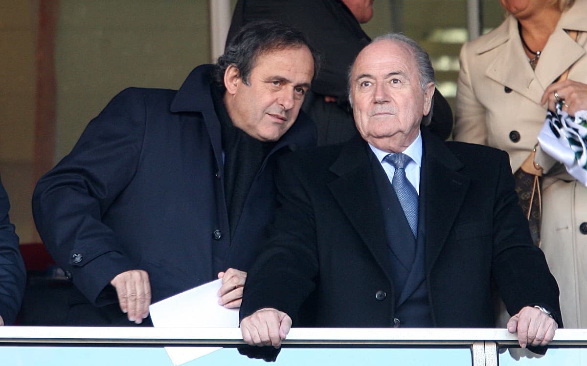 'Lo que FIFA nos ha hecho a mí y a Blatter es un escándalo': Michel Platini | Video