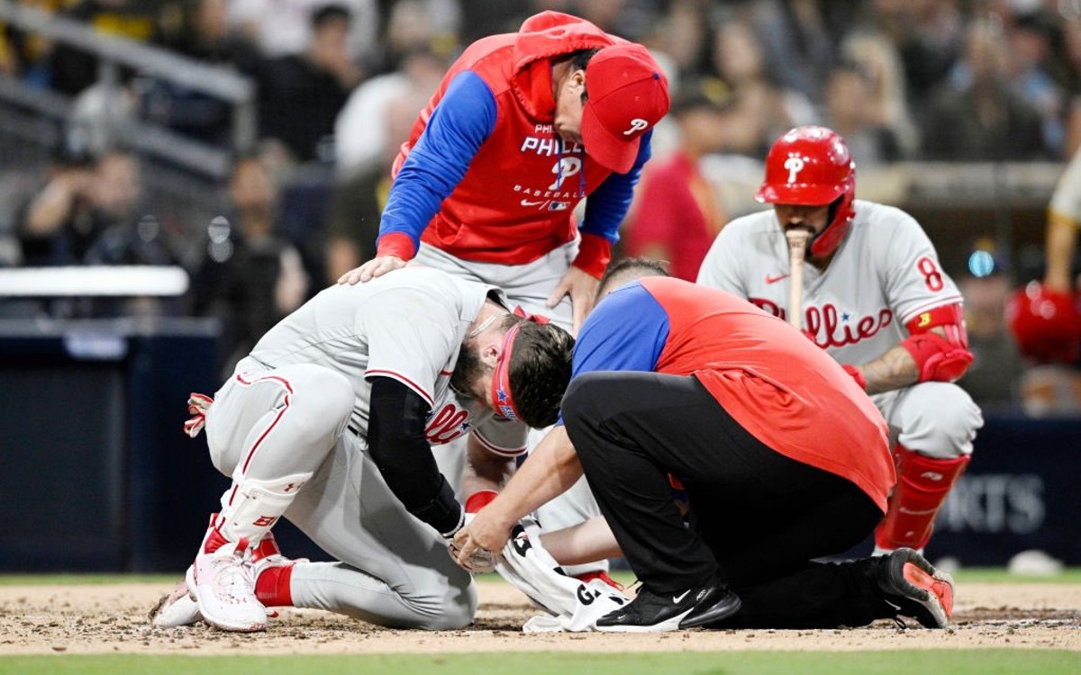 MLB: Deja violento pelotazo fuera de circulación a Bryce Harper | Video