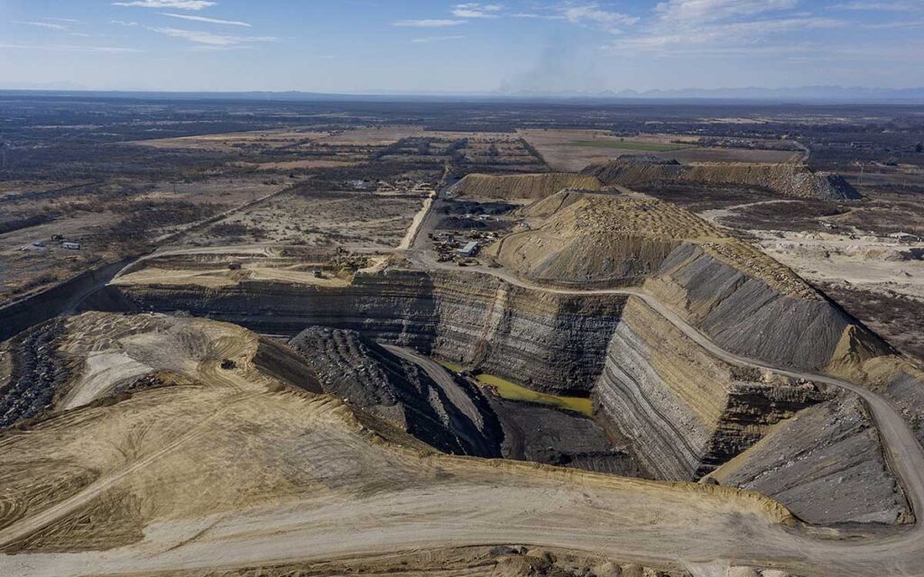 Minería de carbón deja heridas sin cicatrizar en Coahuila | Reportaje