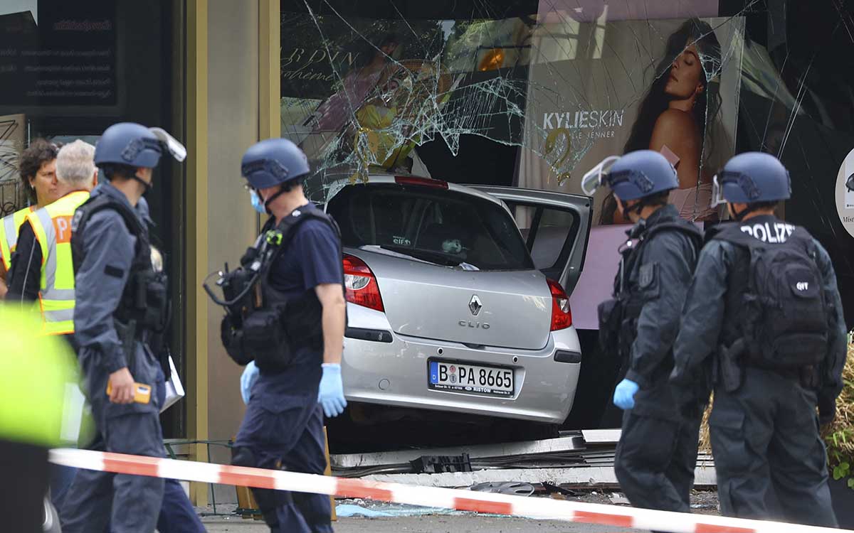 Muere una persona y nueve resultan gravemente heridas en un atropello múltiple cerca de una iglesia en Berlín