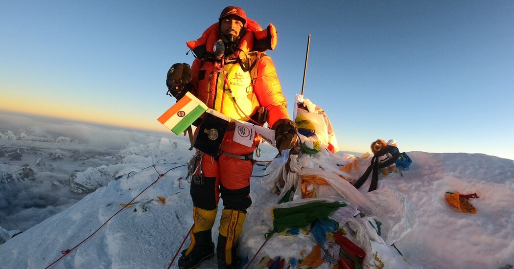 Narender Singh Yadav, acusado de falsificar la cumbre del Everest, escala el Everest
