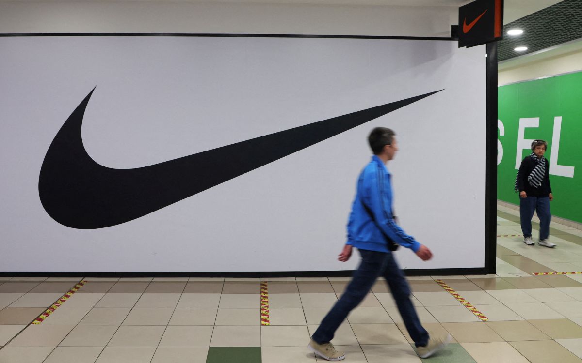 Aumento en los costos de Nike provoca caída en sus ganancias