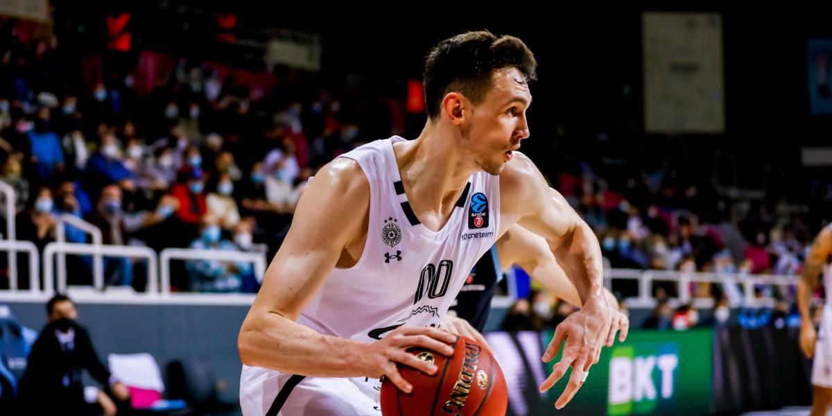 Rodions Kurucs se desvincula del Partizán de Belgrado y participará en la Summer League