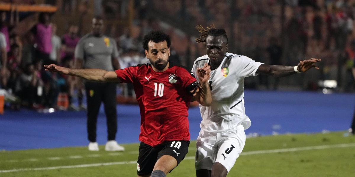 Salah jugó lesionado ante Guinea pese al aviso del Liverpool