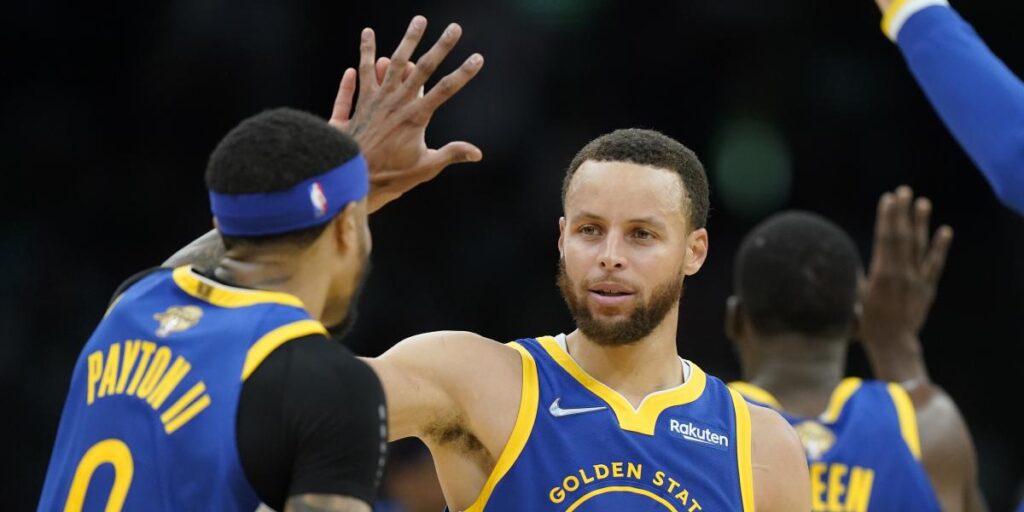 Stephen Curry llena la vitrina y se lleva el MVP de las Finales de la NBA