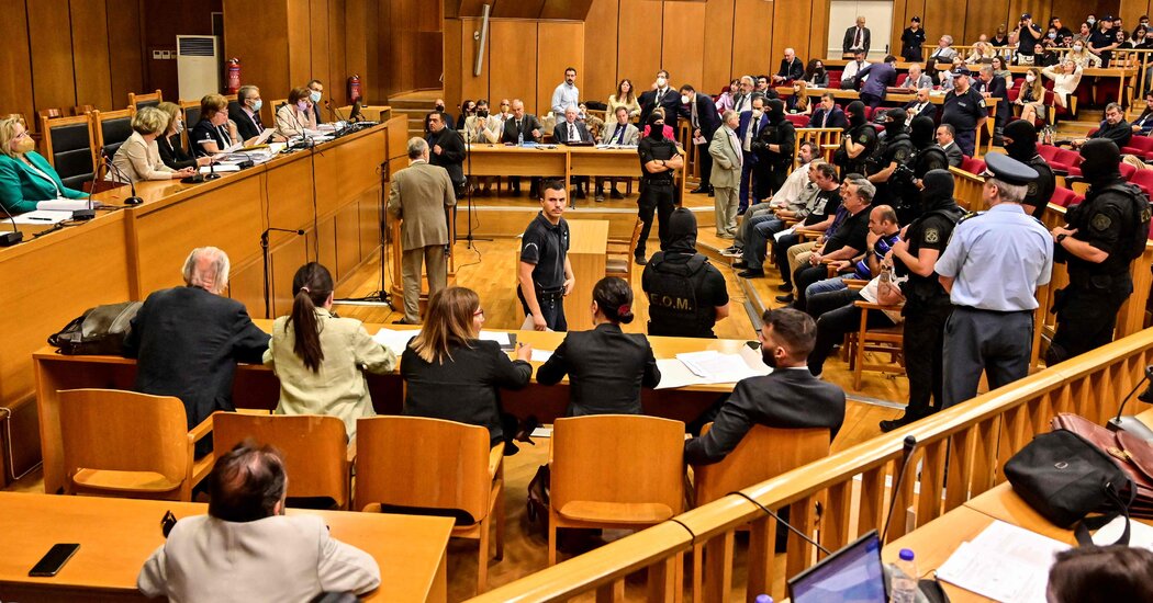 Tribunal de Atenas abre audiencia de apelación para miembros de Amanecer Dorado encarcelados