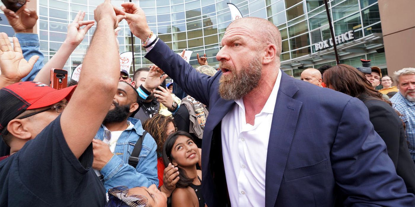 Triple H dice que está de regreso en el WWE Performance Center