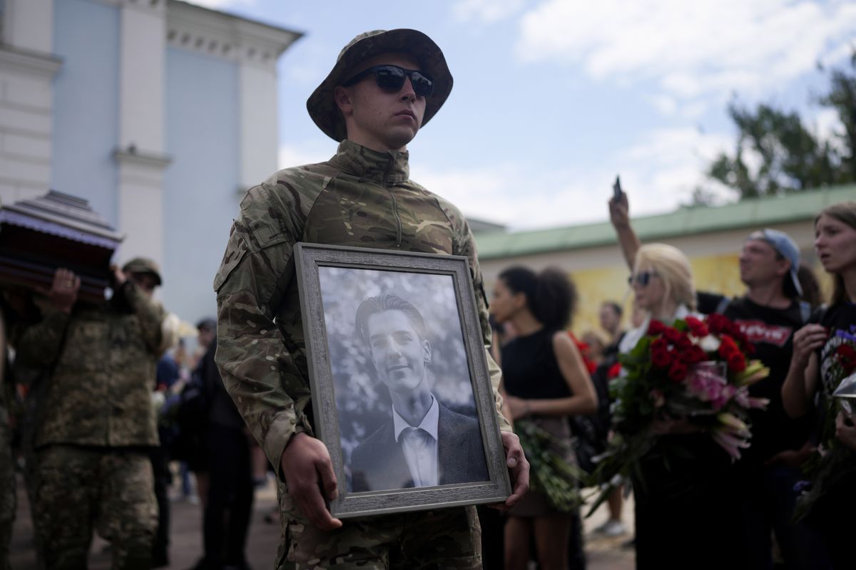 Ucrania llora la muerte de su héroe más joven
