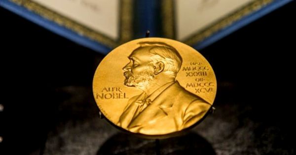 Un Nobel de la Paz vendió su premio: cuánto cobró por la medalla y qué hará con esa fortuna