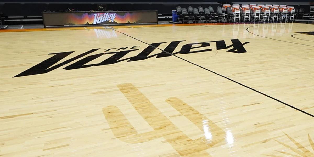 Un ejecutivo de los Suns anuncia su homosexualidad: "Mi objetivo es normalizar"