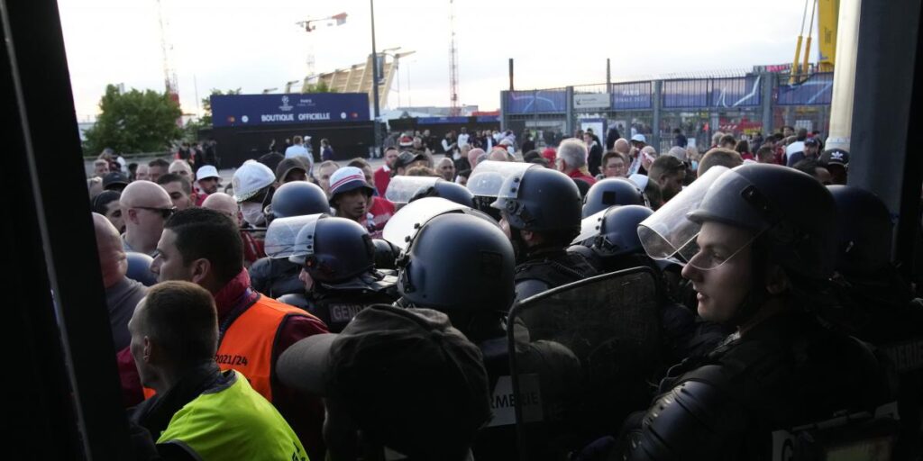 Un socio del Real Madrid acusa a la policía ante el Senado francés