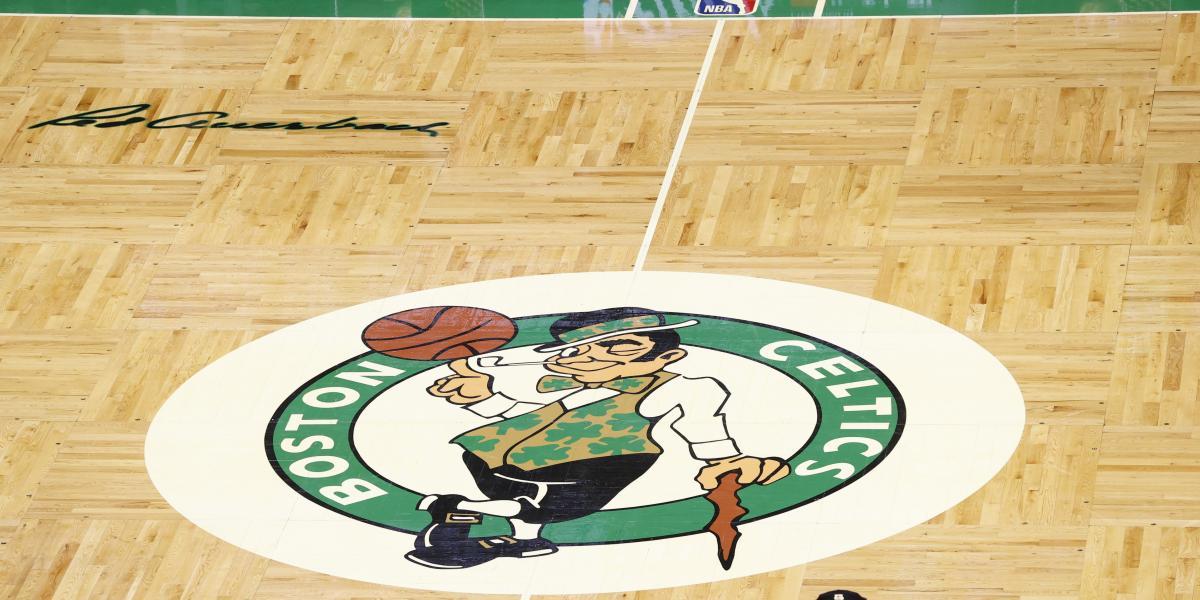 ¿Por qué la pista de los Celtics es de distintos colores?