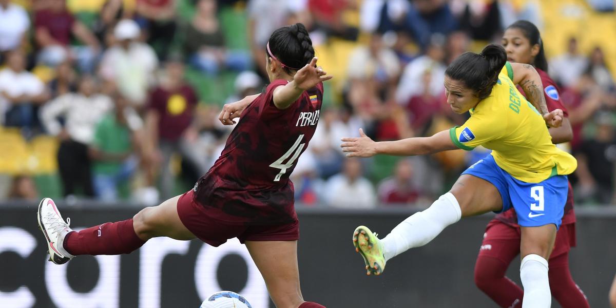 0-4: Brasil golea a Venezuela y se mete en semifinales