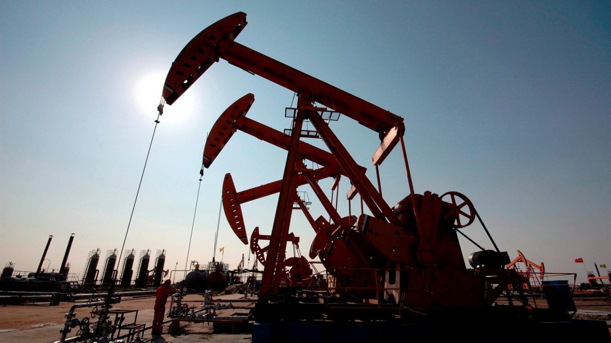 Se desploma el precio del petróleo WTI