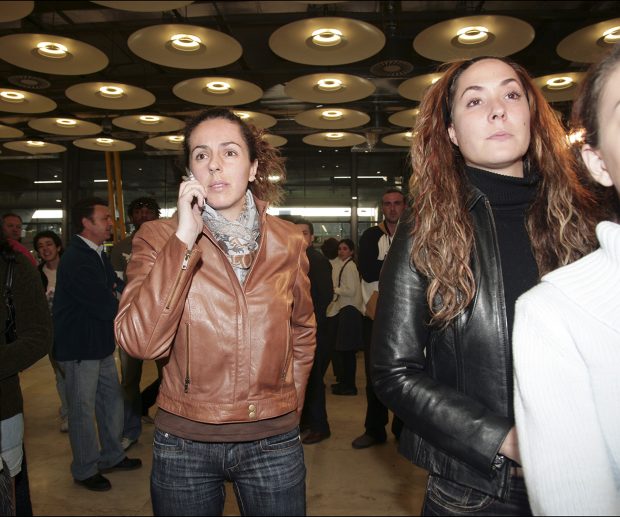 Rocío Carrasco y Rosario Mohedano en el aeropuerto / Gtres
