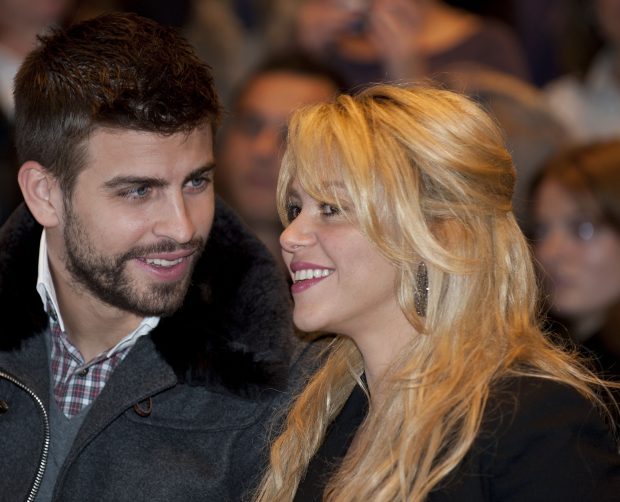 Piqué y Shakira sonriendo / Gtres